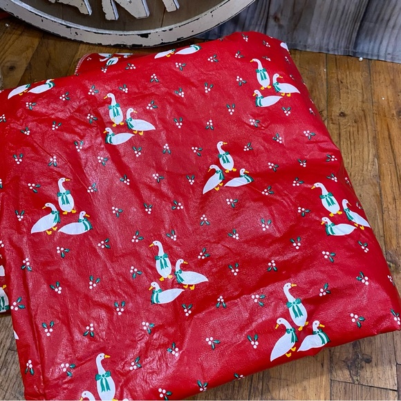 Other - Vintage 90s Christmas Holly Goose Rectangle Tablecloth